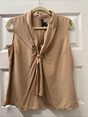 St. John Luxury Silk Blend Sleeveless Tie Neck Blouse Tan Beige Size 6 Small